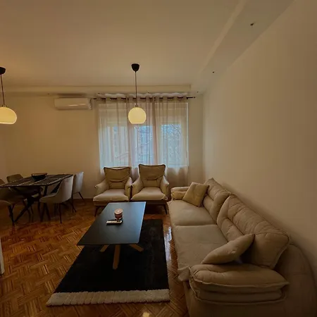 Διαμέρισμα Lex Βελιγράδι